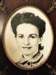 aunt-iris